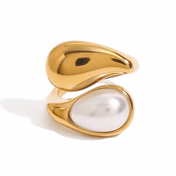 18K Gold Plated Chunky Faux Pearl Adjustable Ring - Picture 6 of 9